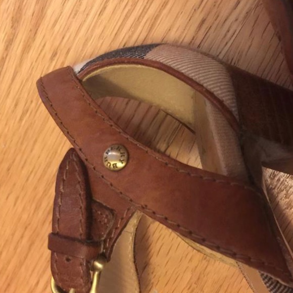 Burberry
Novacheck Platforms
Size: US 8 Regular (M, B) - Picture 8 of 10